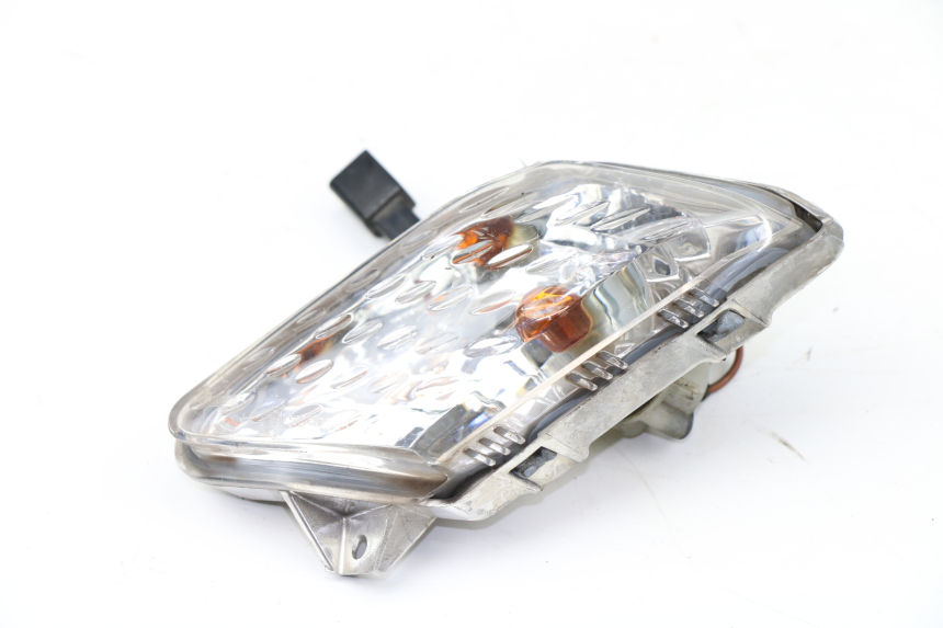 photo de RIGHT FRONT TURN SIGNAL YAMAHA XMAX X-MAX 125 (2006 - 2009)