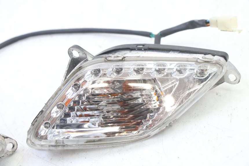 photo de FRONT TURN SIGNAL SYM FIDDLE 3 III 125 (2014 - 2020)
