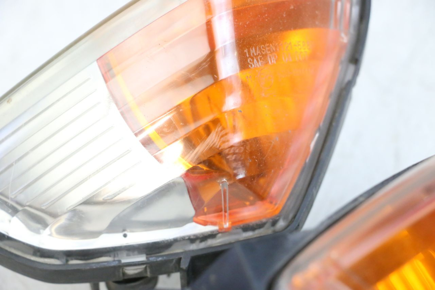 photo de FRONT TURN SIGNAL YAMAHA FJR ABS 1300 (2006 - 2012) - Zoom on usage condition