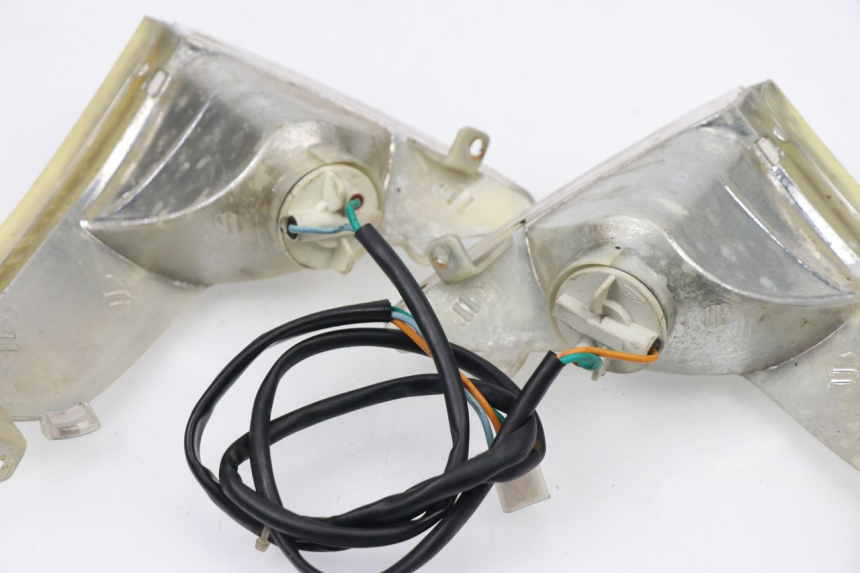 photo de FRONT TURN SIGNAL REVATTO FUTURA GT 125 (2006 - 2008)