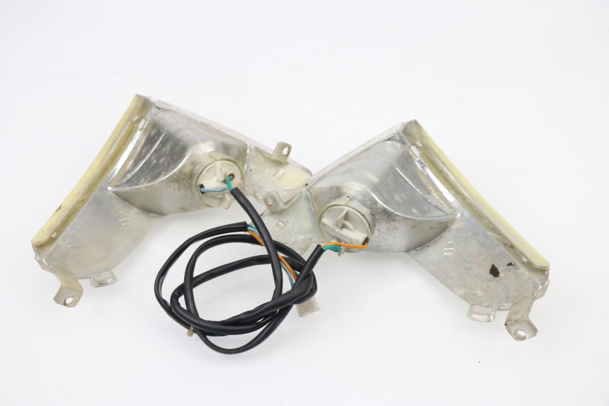 photo de FRONT TURN SIGNAL REVATTO FUTURA GT 125 (2006 - 2008)