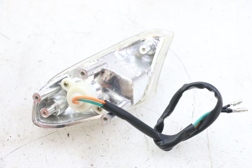 photo de LEFT FRONT TURN SIGNAL KYMCO AGILITY 4T 50 (2018 - 2022)