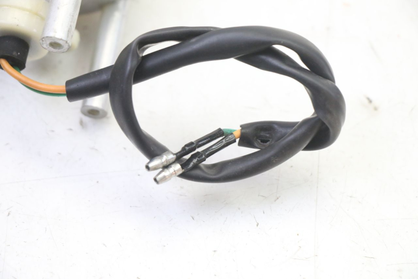 photo de LEFT FRONT TURN SIGNAL KYMCO AGILITY 4T 50 (2005 - 2018)