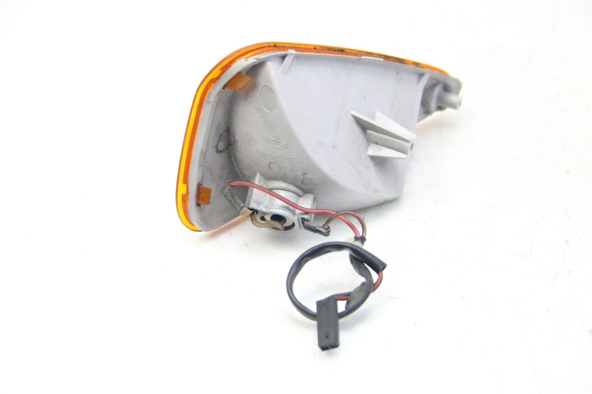 photo de LEFT FRONT TURN SIGNAL BMW C1 125 (2000 - 2003)