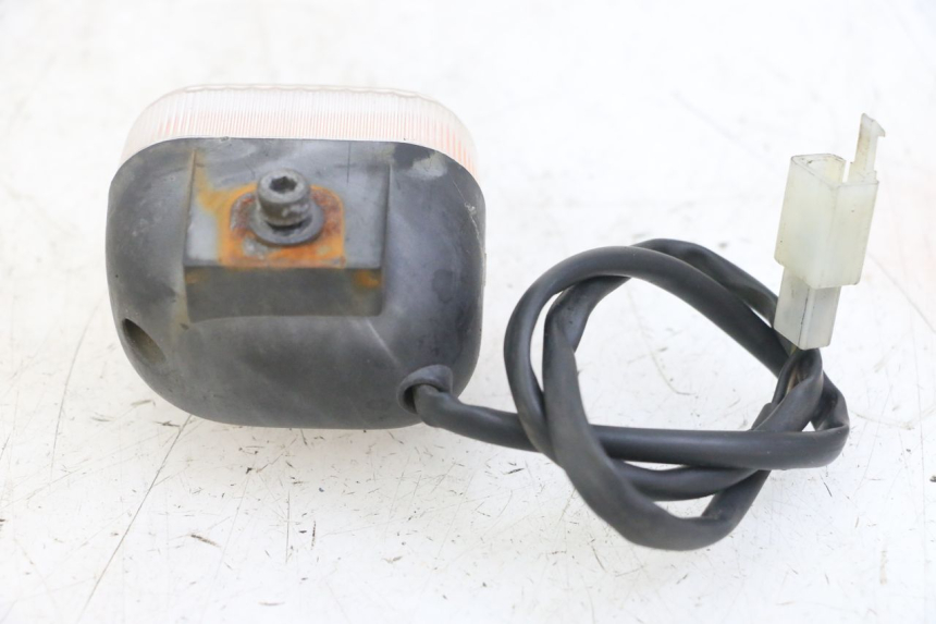 photo de FRONT LEFT TURN SIGNAL MBK BOOSTER SPIRIT NAKED 50 (2004 - 2017)