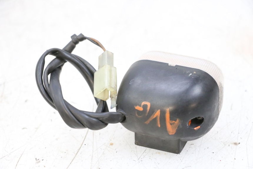 photo de FRONT LEFT TURN SIGNAL MBK BOOSTER SPIRIT NAKED 50 (2004 - 2017) - Alternative perspective