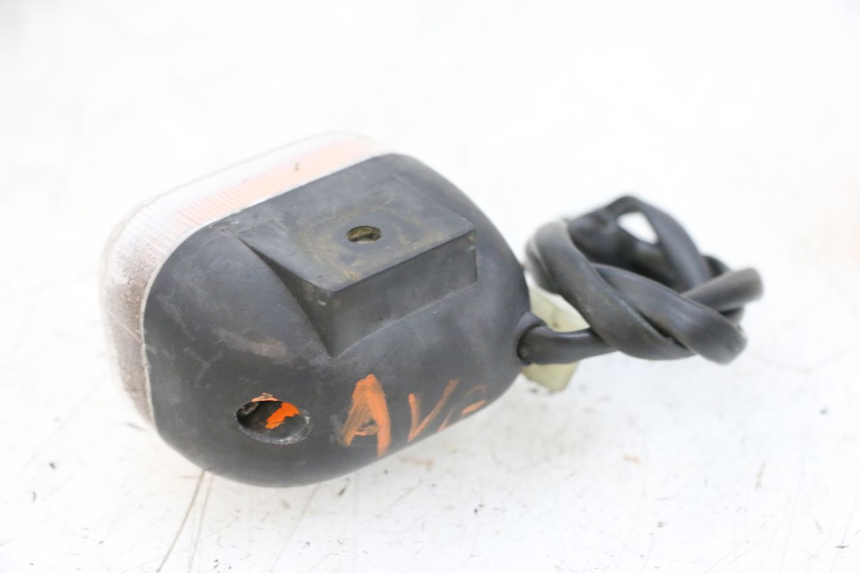 photo de FRONT LEFT TURN SIGNAL MBK BOOSTER SPIRIT NAKED 50 (2004 - 2017) - Surface and material condition