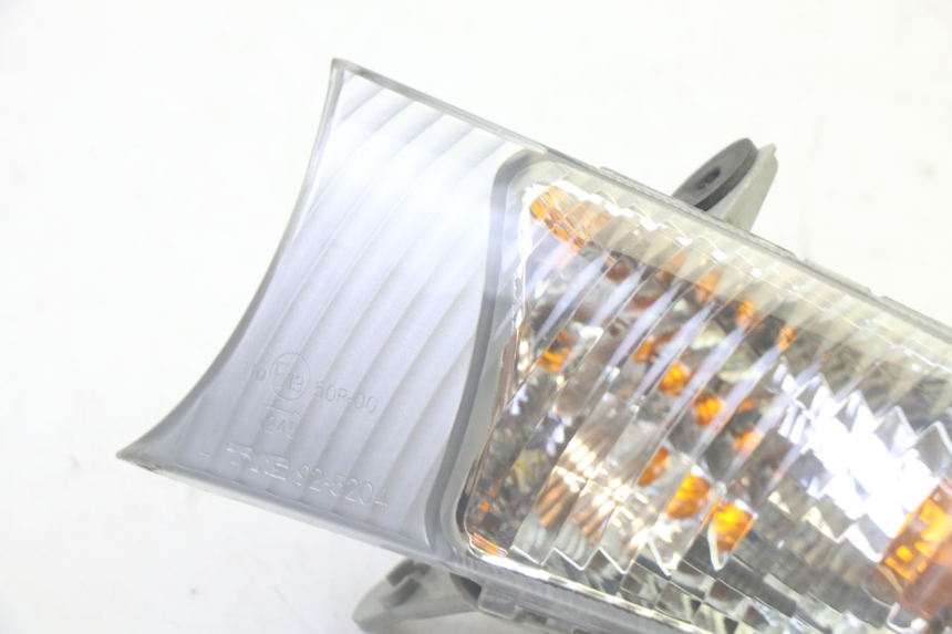 photo de LEFT FRONT TURN SIGNAL SUZUKI BURGMAN 125 (2007 - 2014)