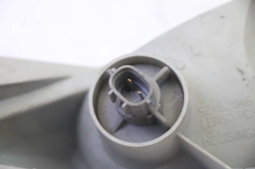 photo de LEFT FRONT TURN SIGNAL SUZUKI BURGMAN 125 (2007 - 2014)