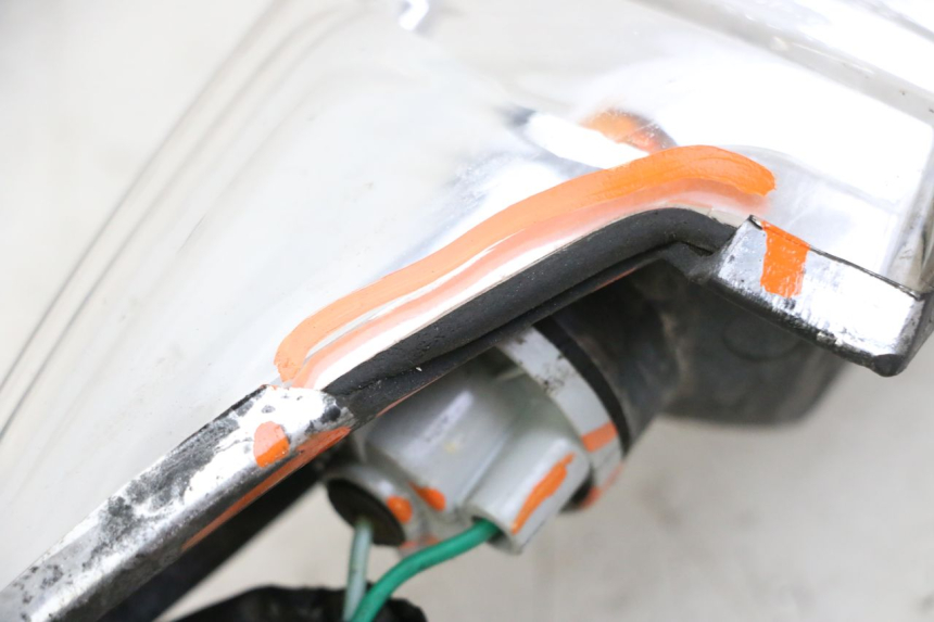 photo de FRONT LEFT TURN SIGNAL  PEUGEOT CITYSTAR 50 (2013 - 2017)