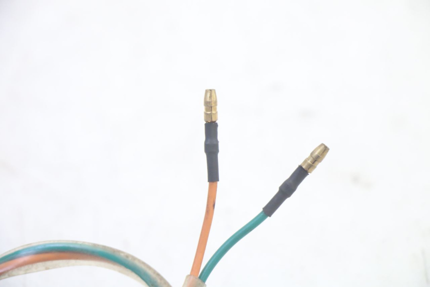 photo de LEFT FRONT TURN SIGNAL SYM CROX 4T 50 (2016 - 2023) - Surface and material condition