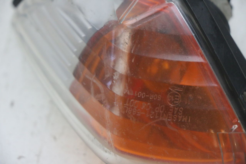 photo de LEFT FRONT TURN SIGNAL YAMAHA FJR ABS 1300 (2006 - 2012) - Zoom on usage condition