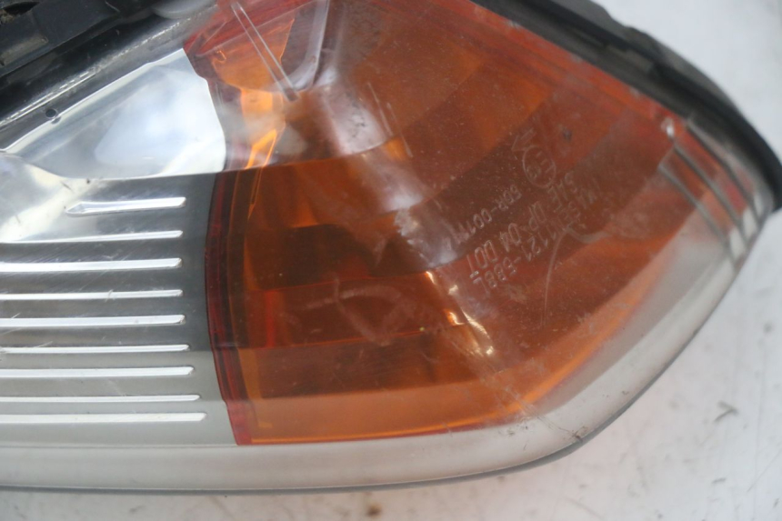 photo de LEFT FRONT TURN SIGNAL YAMAHA FJR ABS 1300 (2006 - 2012) - Alternative perspective