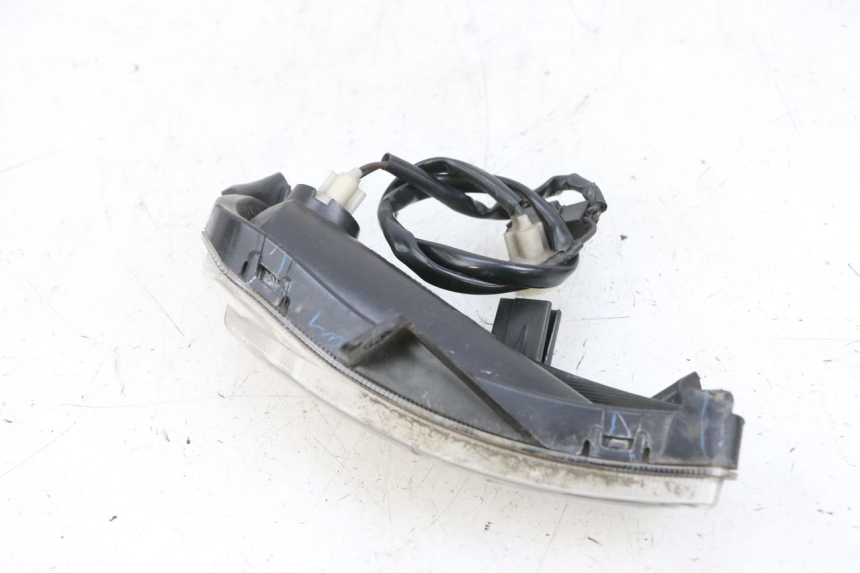 photo de FRONT LEFT TURN SIGNAL MBK FLIPPER 115 (2013 - 2017) - Alternative perspective