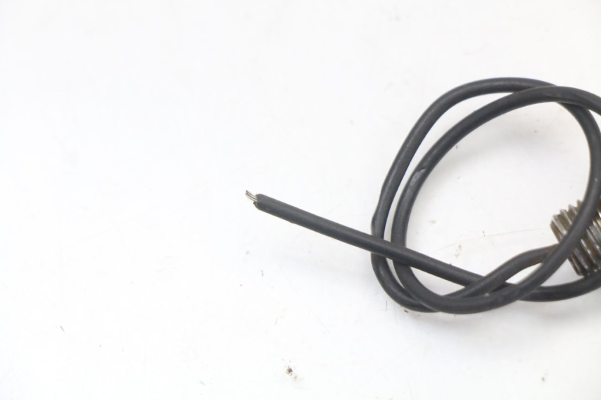 photo de FRONT LEFT TURN SIGNAL  SUZUKI GN 125 (1997 - 2000)