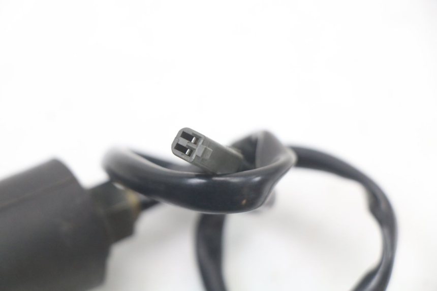 photo de FRONT LEFT TURN SIGNAL  SUZUKI GZ MARAUDER 125 (1998 - 2004)