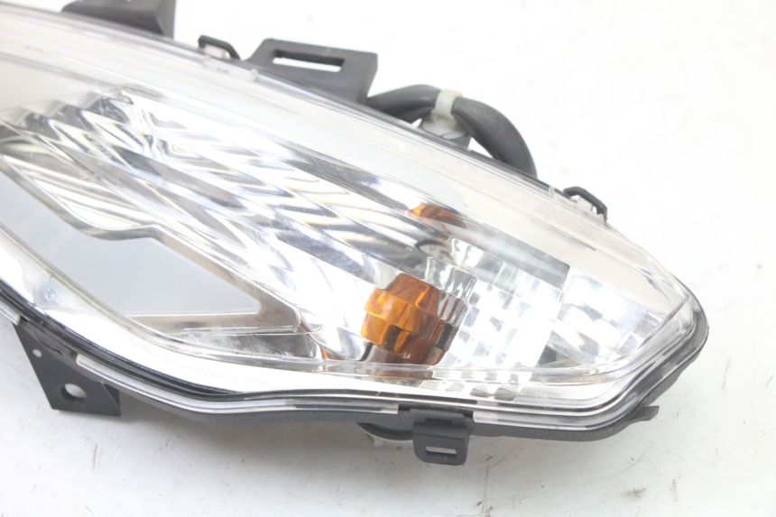 photo de FRONT LEFT TURN SIGNAL HONDA SH i 300 (2015 - 2020)