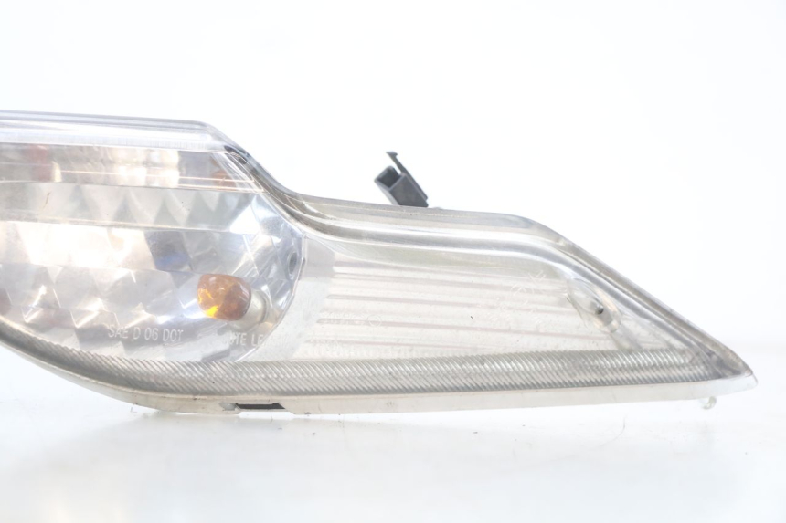 photo de LEFT FRONT TURN SIGNAL KYMCO DINK 4T 50 (2007 - 2018)