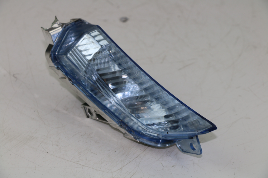photo de FRONT LEFT TURN SIGNAL  KYMCO K-XCT 125 (2013 - 2017)