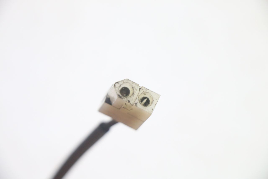 photo de LEFT FRONT TURN SIGNAL PEUGEOT LUDIX 50 (2005 - 2007) - Product overview