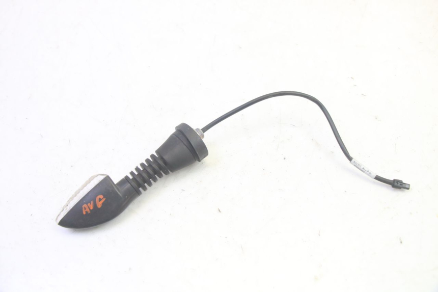 photo de FRONT LEFT TURN SIGNAL PIAGGIO MP3 HPE 350 (2018 - 2020) - Zoom on usage condition