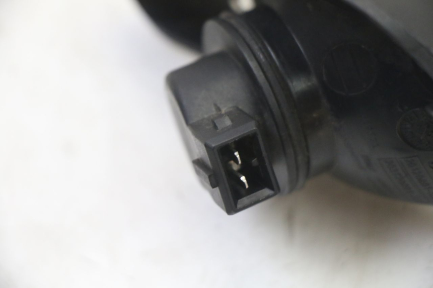 photo de FRONT LEFT TURN SIGNAL PIAGGIO NRG POWER PUREJET 50 (2018 - 2021)