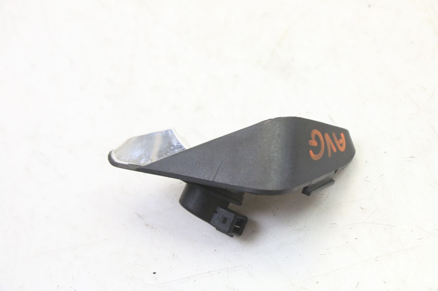 photo de FRONT LEFT TURN SIGNAL PIAGGIO NRG POWER PUREJET 50 (2018 - 2021)