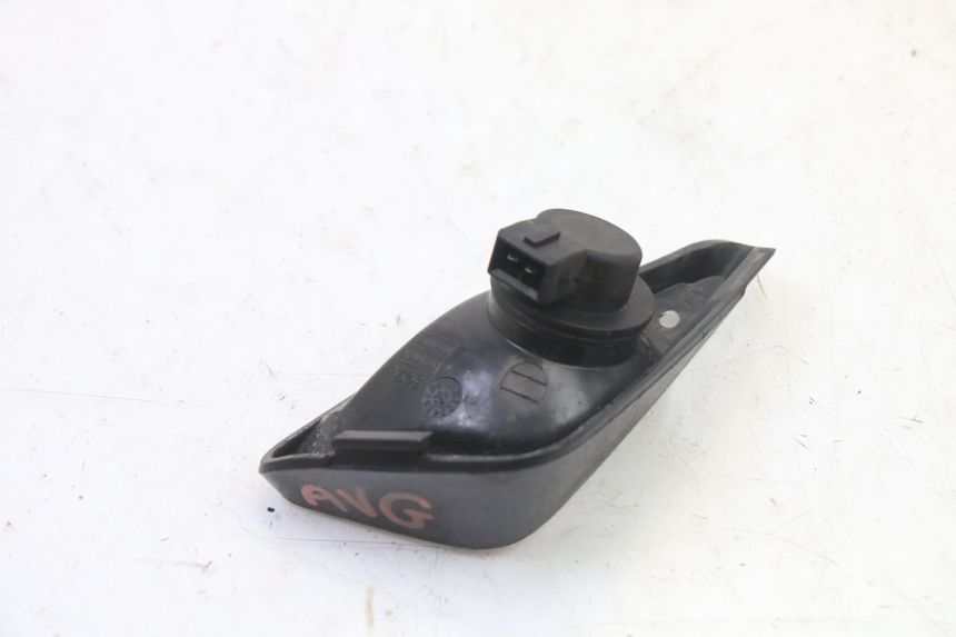 photo de FRONT LEFT TURN SIGNAL PIAGGIO NRG POWER PUREJET 50 (2018 - 2021)