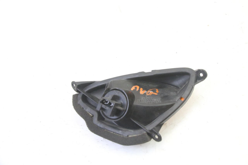 photo de FRONT LEFT TURN SIGNAL HONDA NTV DEAUVILLE 650 (2001 - 2006)
