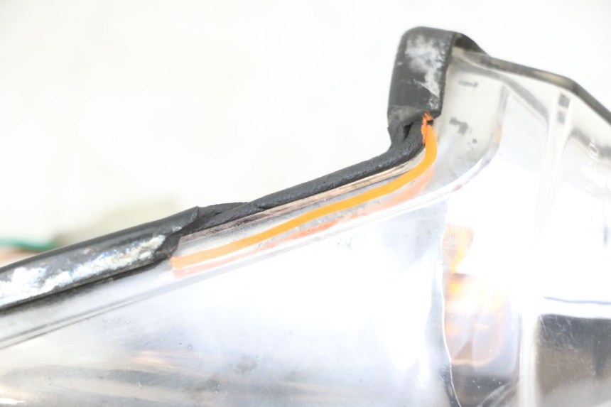 photo de FRONT LEFT TURN SIGNAL  PEUGEOT CITYSTAR 50 (2013 - 2017)