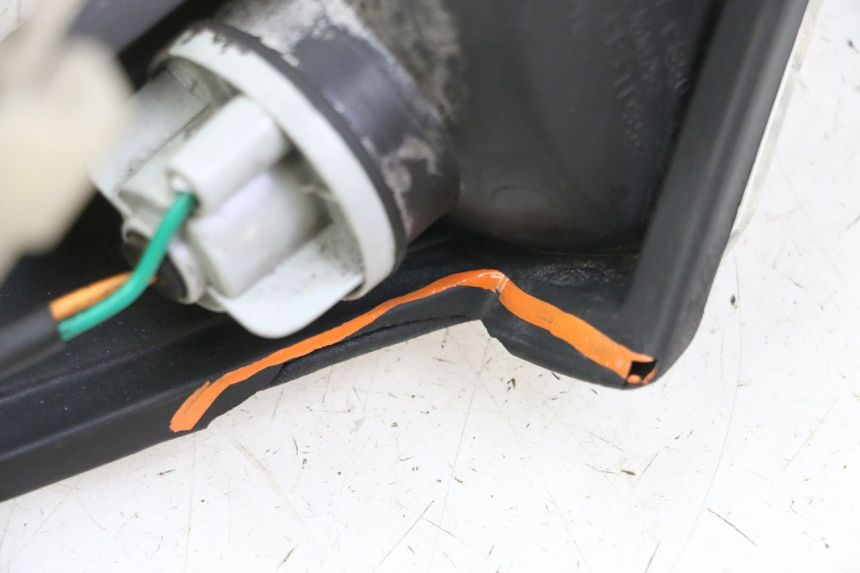photo de FRONT LEFT TURN SIGNAL  PEUGEOT CITYSTAR 50 (2013 - 2017)