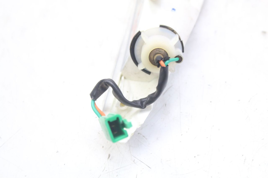photo de FRONT LEFT TURN SIGNAL  PEUGEOT GEOPOLIS RS 125 (2007 - 2009)