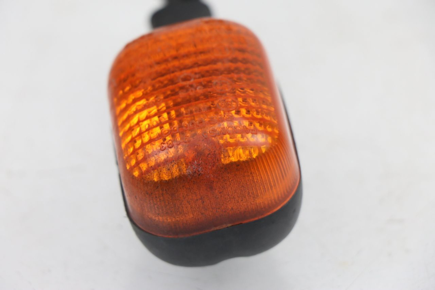 photo de LEFT FRONT TURN SIGNAL PEUGEOT LUDIX 50 (2005 - 2007)