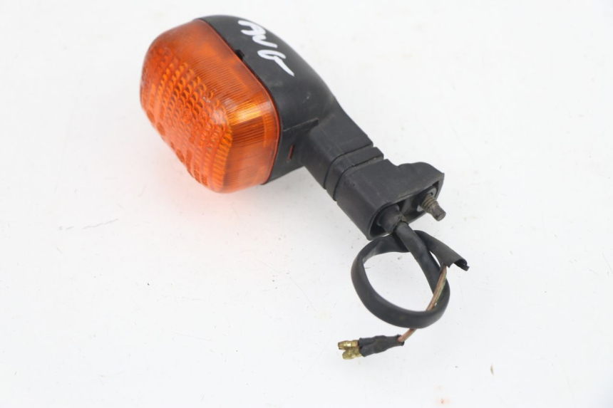 photo de LEFT FRONT TURN SIGNAL PEUGEOT LUDIX 50 (2005 - 2007)