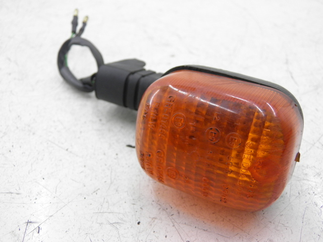 photo de LEFT FRONT TURN SIGNAL PEUGEOT LUDIX 50 (2008 - 2017)