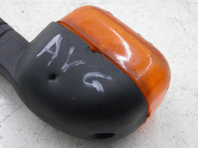 photo de LEFT FRONT TURN SIGNAL PEUGEOT LUDIX 50 (2008 - 2017)