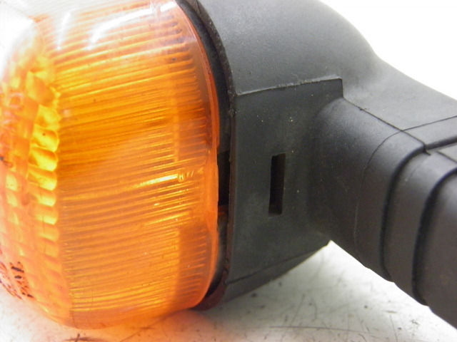 photo de LEFT FRONT TURN SIGNAL PEUGEOT LUDIX 50 (2008 - 2017)