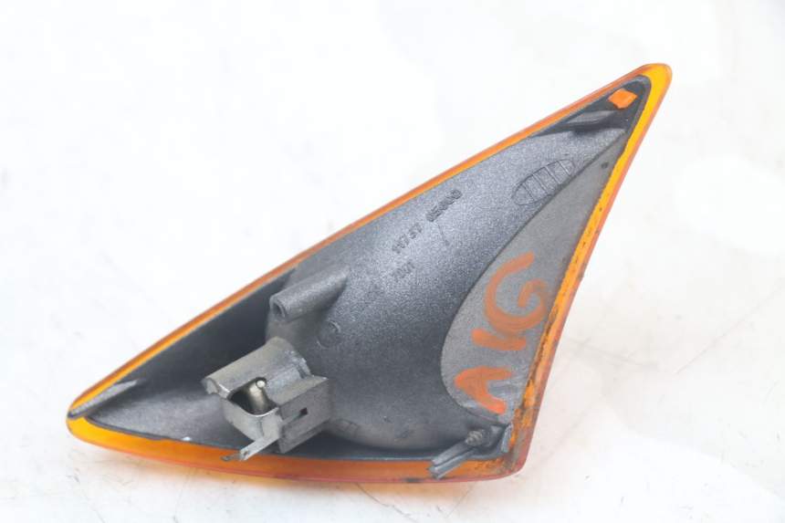 photo de LEFT FRONT TURN SIGNAL PEUGEOT SPEEDFIGHT 100 (1997 - 2007)