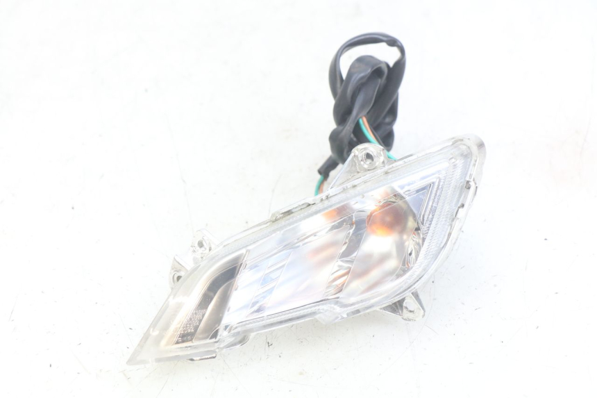 photo de LEFT FRONT TURN SIGNAL PEUGEOT TWEET 4T 50 (2018 - 2020)