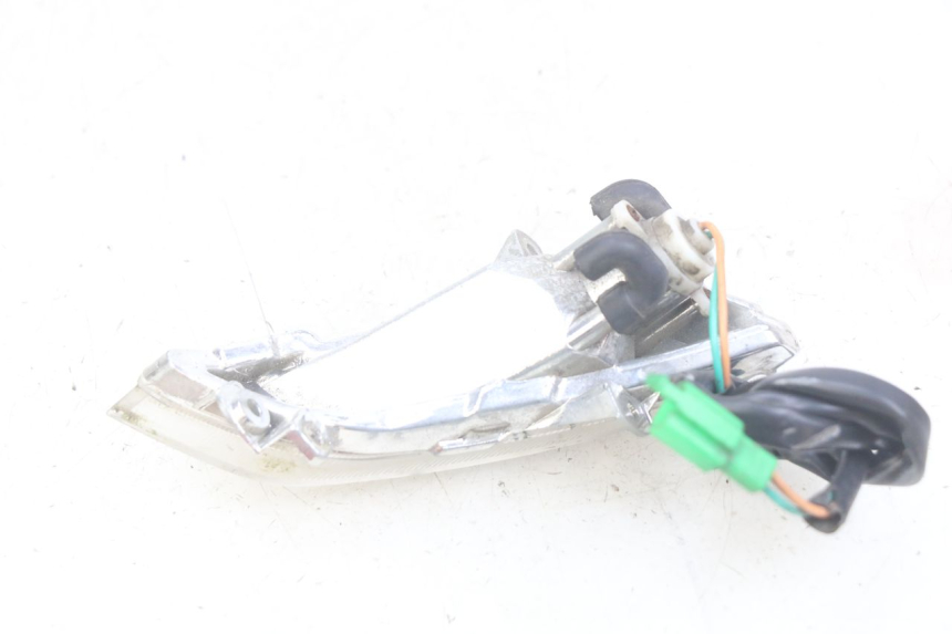 photo de LEFT FRONT TURN SIGNAL PEUGEOT TWEET 4T 50 (2018 - 2020)