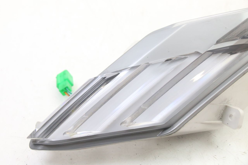 photo de FRONT LEFT TURN SIGNAL PEUGEOT TWEET 4T 50 (2023 - 2025)