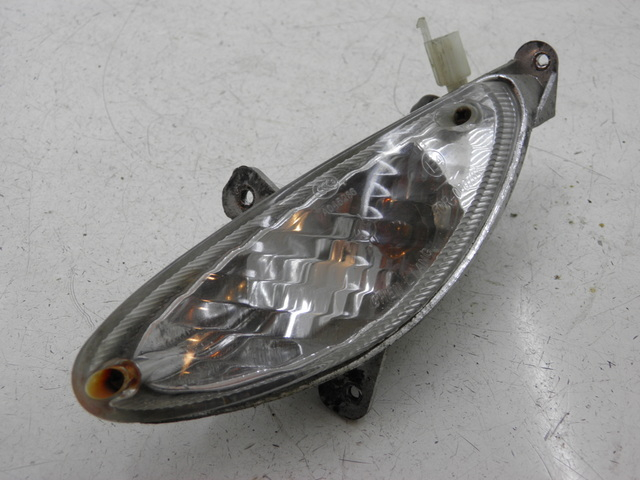 photo de LEFT FRONT TURN SIGNAL PEUGEOT V-CLIC VCLIC 50 (2007 - 2013)