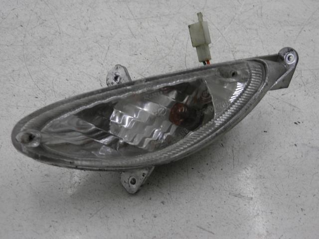 photo de LEFT FRONT TURN SIGNAL PEUGEOT V-CLIC VCLIC 50 (2007 - 2013)