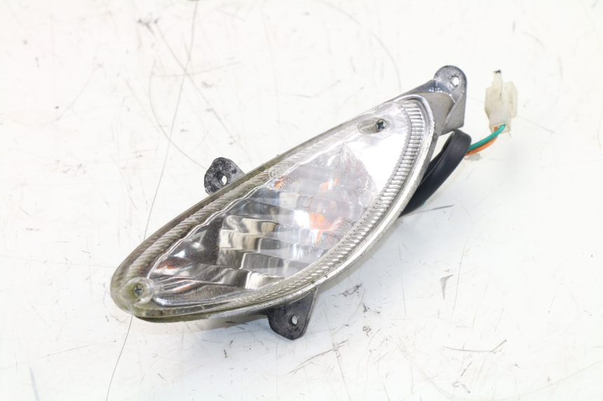 photo de LEFT FRONT TURN SIGNAL PEUGEOT V-CLIC VCLIC 50 (2007 - 2013)