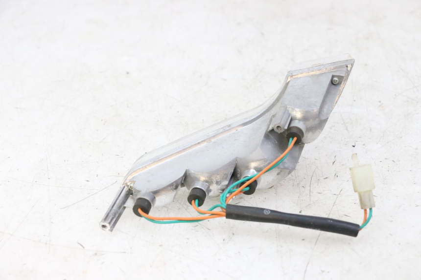 photo de FRONT LEFT TURN SIGNAL  PEUGEOT VIVACITY 125 (2010 - 2017)