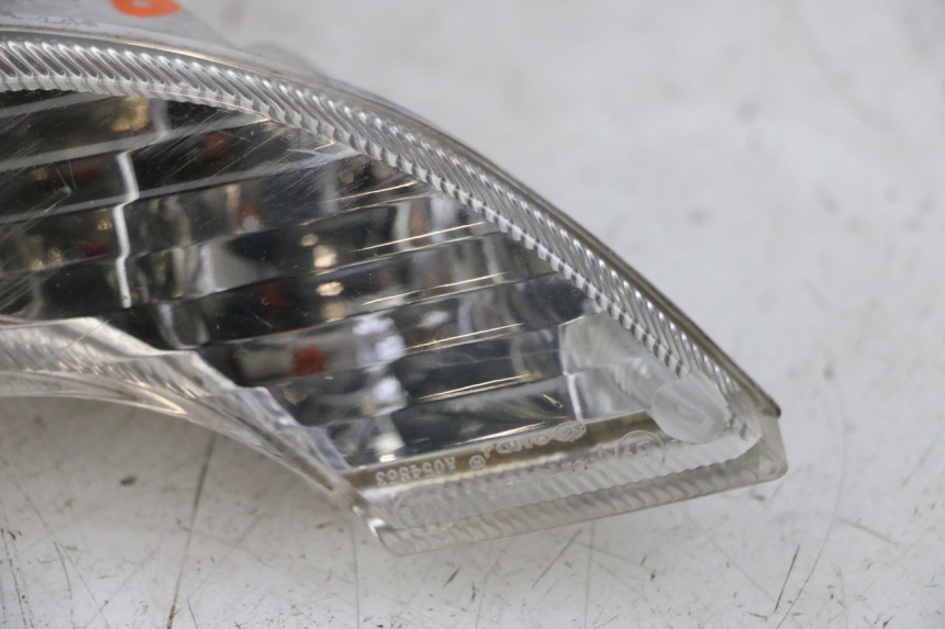 photo de FRONT LEFT TURN SIGNAL  PEUGEOT VIVACITY 125 (2010 - 2017)