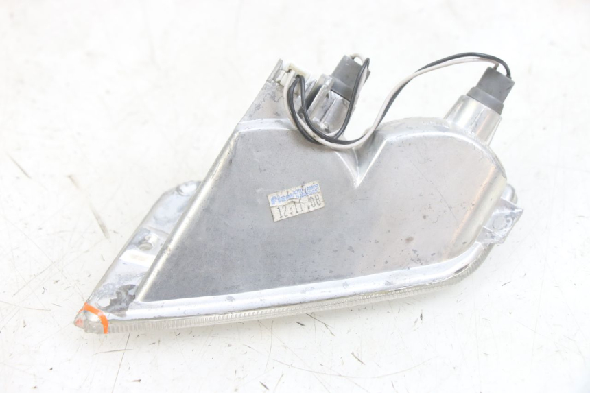 photo de LEFT FRONT TURN SIGNAL PIAGGIO VESPA GTS SUPER IE 125 (2009 - 2016)