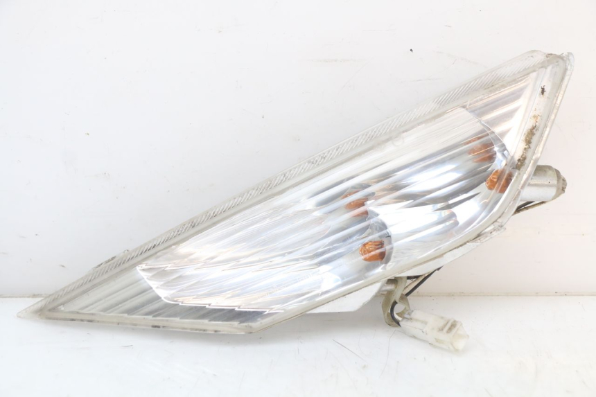 photo de LEFT FRONT TURN SIGNAL PIAGGIO X8 125 (2004 - 2007)