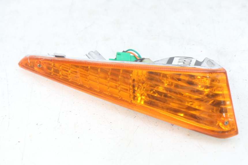 photo de LEFT FRONT TURN SIGNAL HONDA SCV LEAD 100 (2003 - 2007)