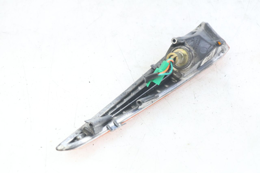 photo de LEFT FRONT TURN SIGNAL HONDA SCV LEAD 100 (2003 - 2007)